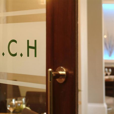 The Dean Court Hotell York Exteriör bild