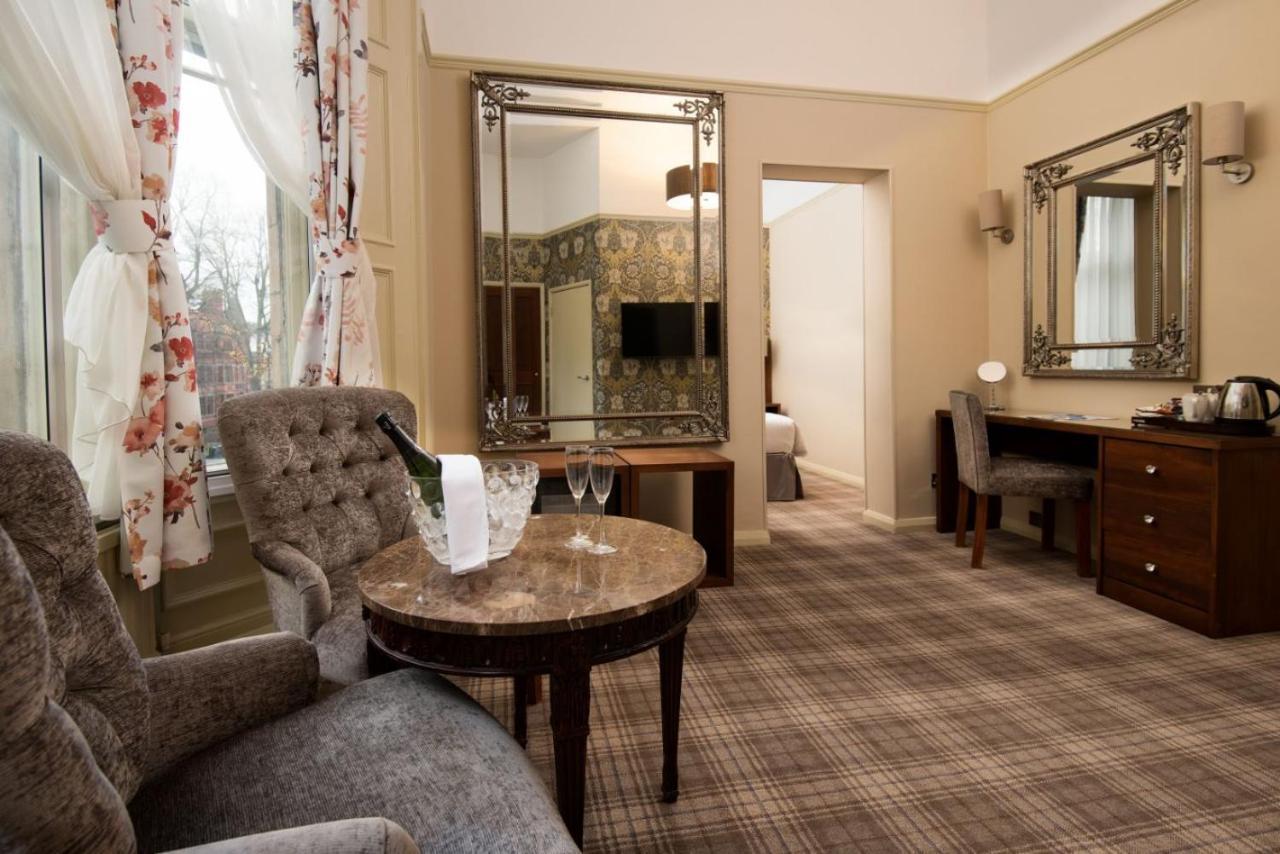 The Dean Court Hotell York Exteriör bild