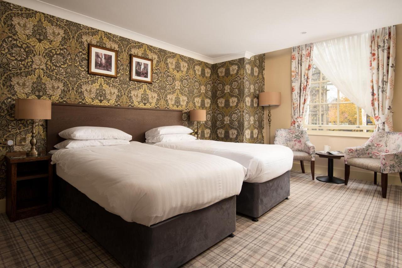 The Dean Court Hotell York Exteriör bild