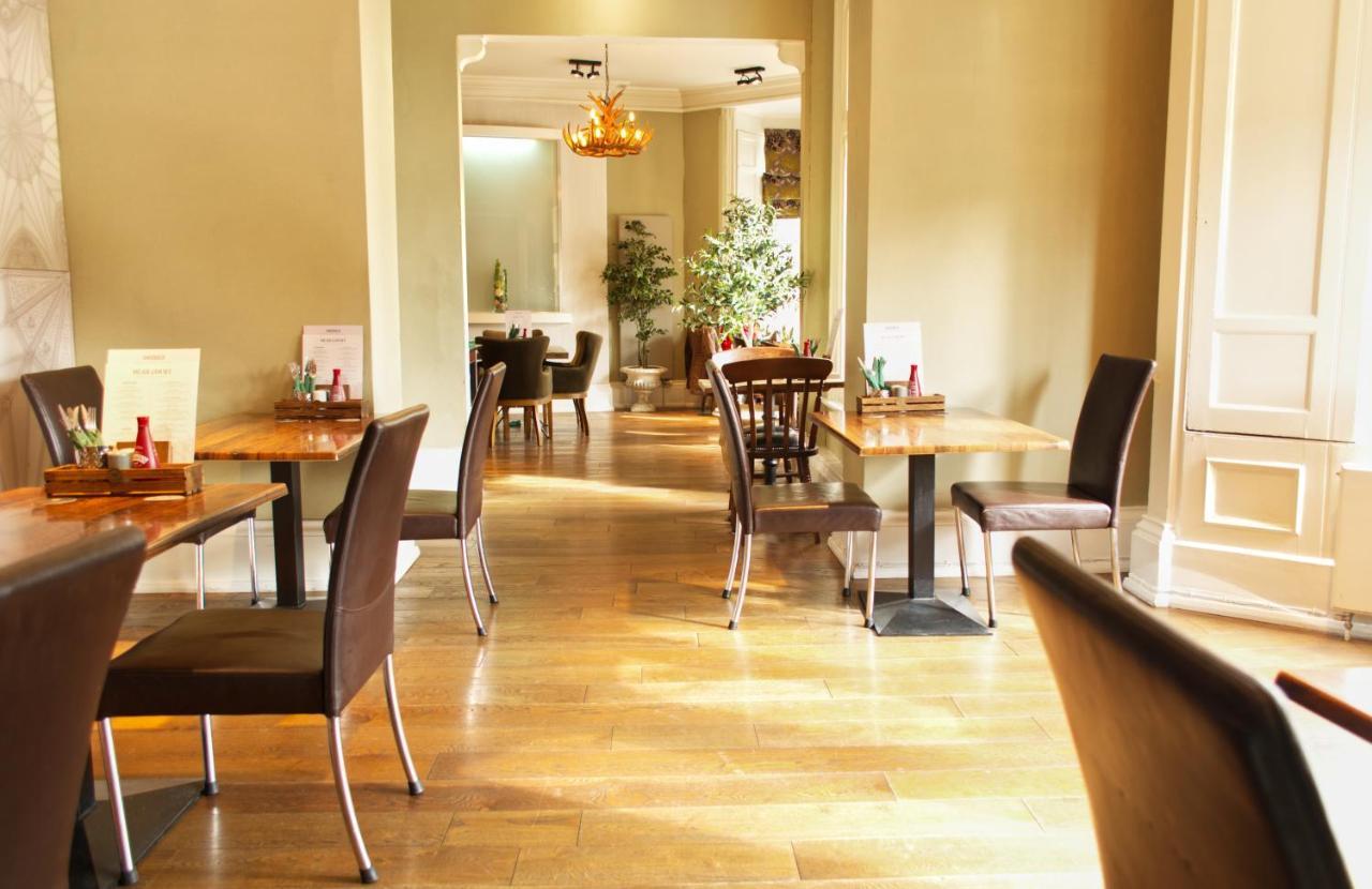 The Dean Court Hotell York Exteriör bild
