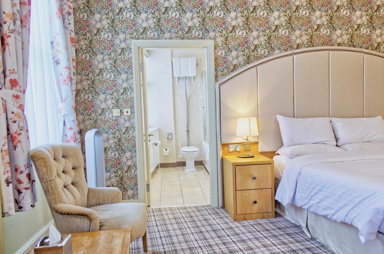 The Dean Court Hotell York Exteriör bild