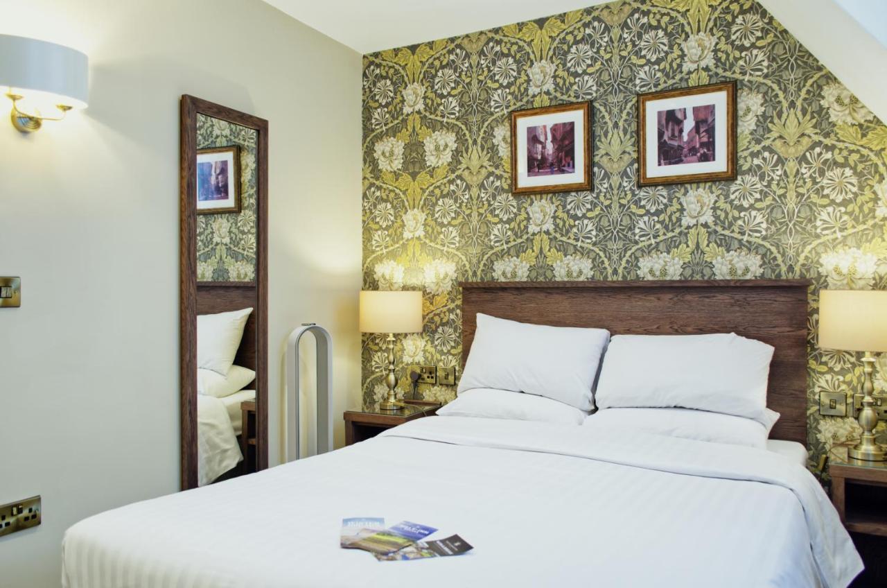 The Dean Court Hotell York Exteriör bild