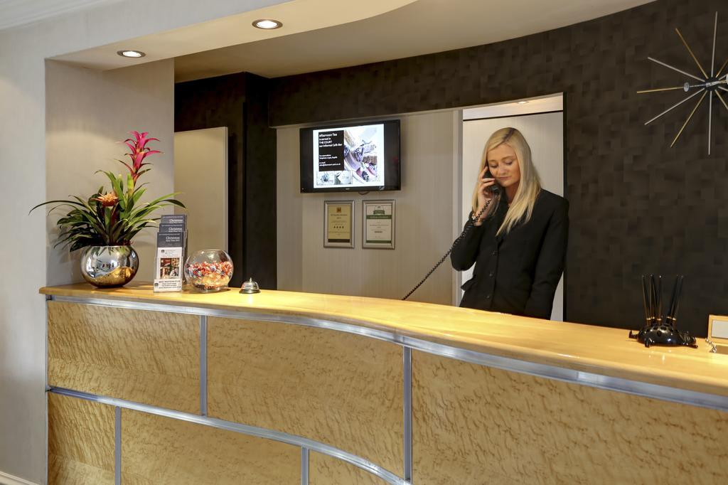 The Dean Court Hotell York Exteriör bild